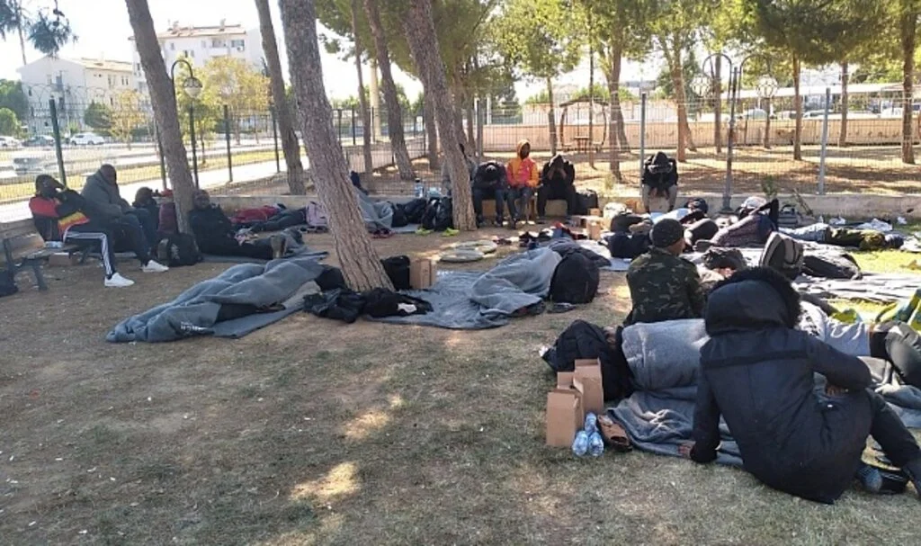 Didim'de 45 düzensiz göçmen yakalandı