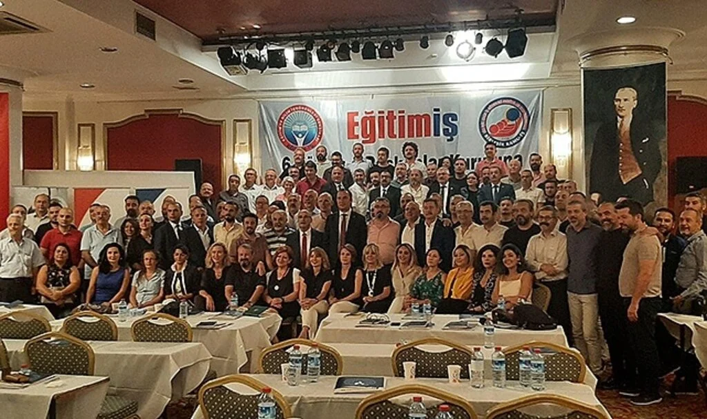 Eğitim-İş'ten 'bildirge'