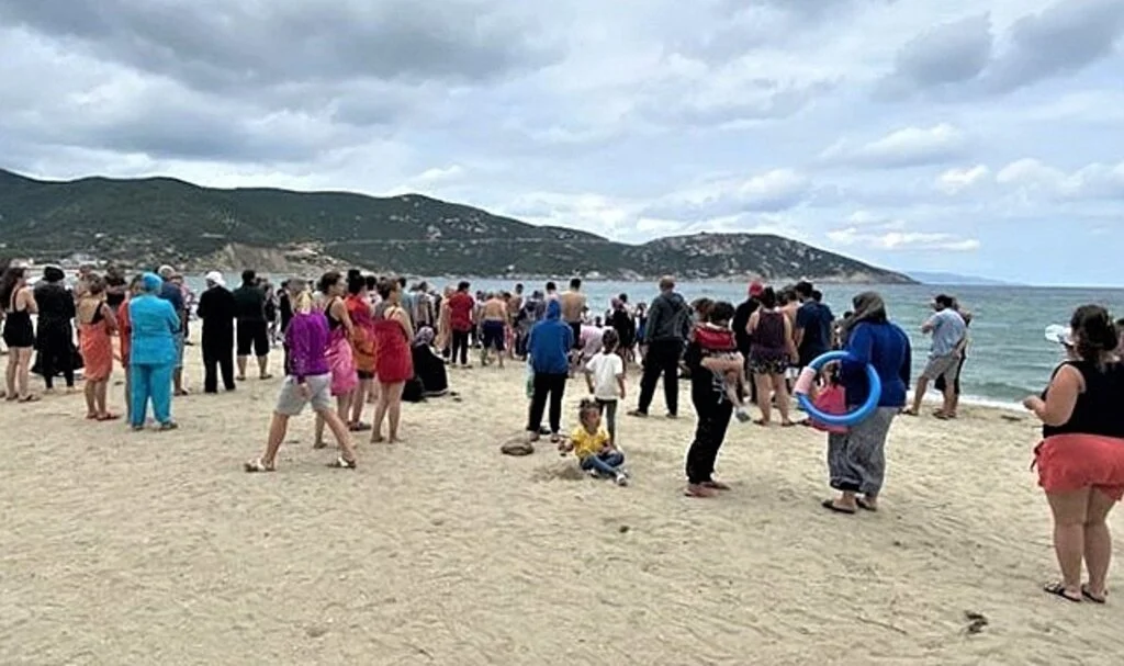 Erdek'te denize giren genç hayatını kaybetti