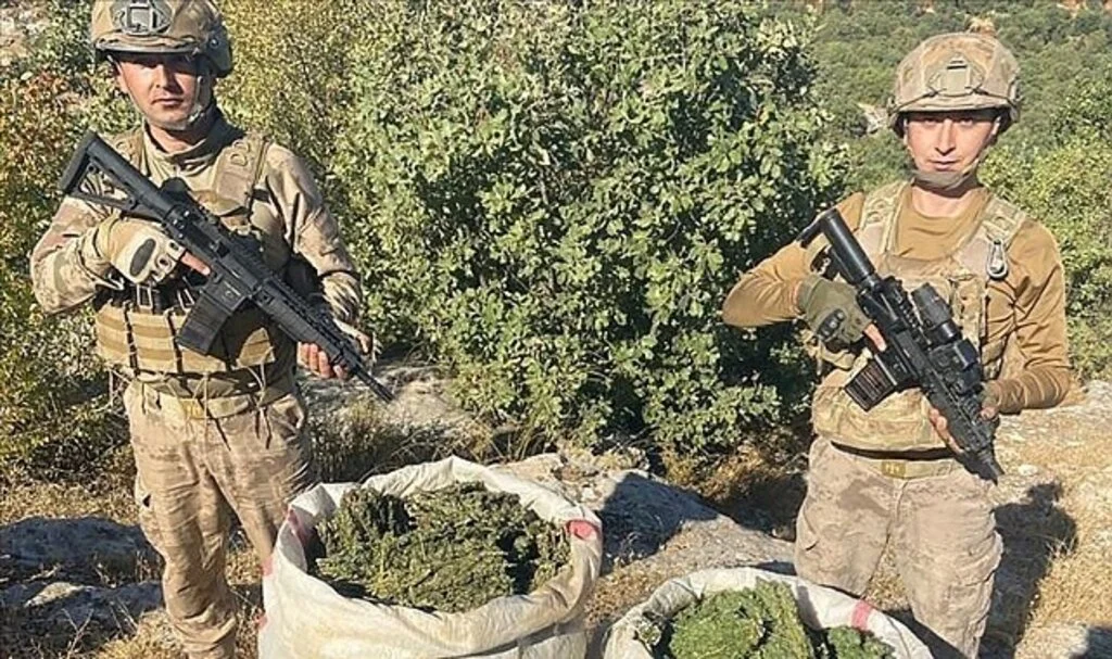Eren Abluka-34 Narko Terör operasyonlarında 493 kilogram kubar esrar ele geçirildi