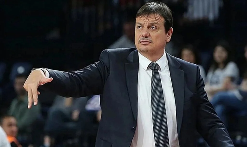 Ergin Ataman'dan kötü haber: Shane Larkin Fransa maçında yok!