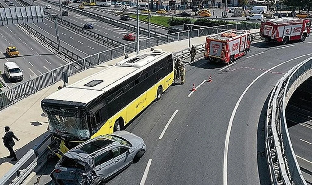 Fatih'te 14 kişinin yaralandığı zincirleme kazaya karışan İETT şoförünün ifadesi ortaya çıktı