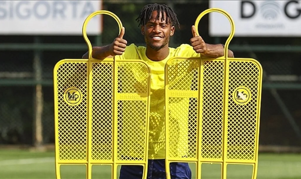 Fenerbahçeli Batshuayi, doğum günü hediyesi olarak derbi galibiyeti istiyor