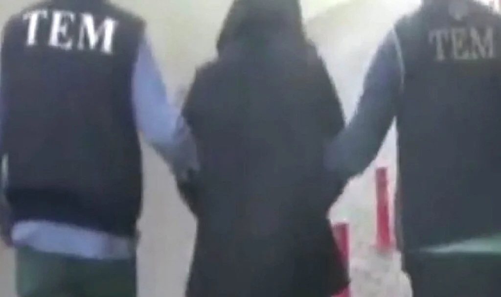 FETÖ'cüler yakalanmamak için evi kamerayla donatmış, gizli bölme yaptırmış