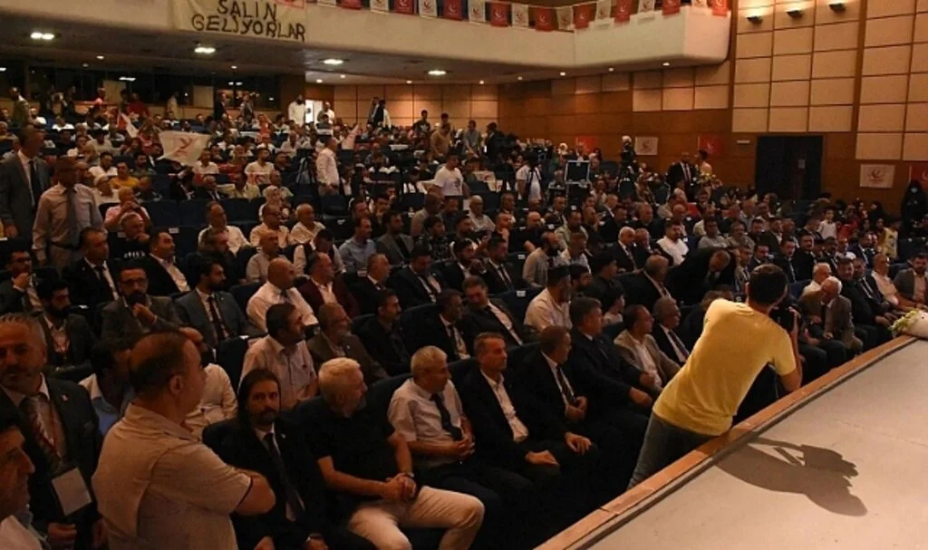 Flaş maaş zammı çıkışı! 'İşçi, memur ve emekliye yüzde 150 zam'