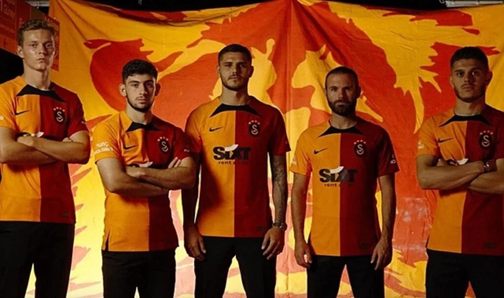 Galatasaray, "yaz transfer döneminde" büyük değişim yaşadı