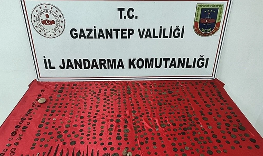 Gaziantep'te uyuşturucu ve tarihi eser kaçakçılığı operasyonu: 2 gözaltı