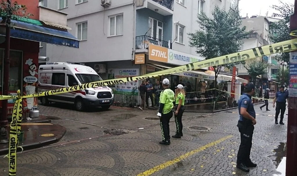 Giresun'da boşanma aşamasında olduğu eşi ve akrabalarını vurduktan sonra intihara teşebbüs etti: 3 ölü