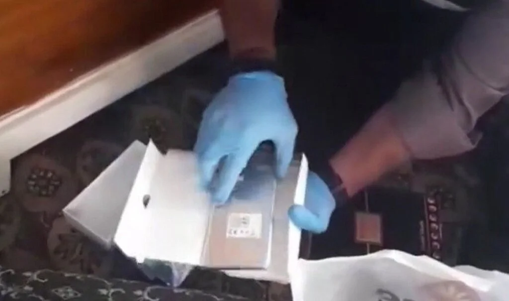 Gümrük kaçağı telefon ticareti yapanlara operasyon