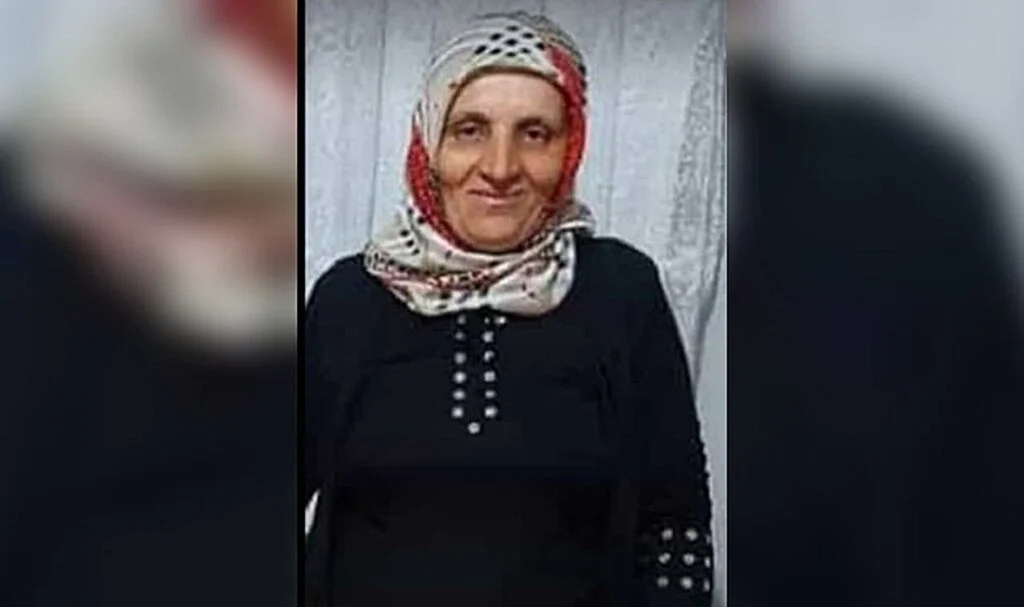 Hareket halindeki araçtan düşen vatandaş hayatını kaybetti