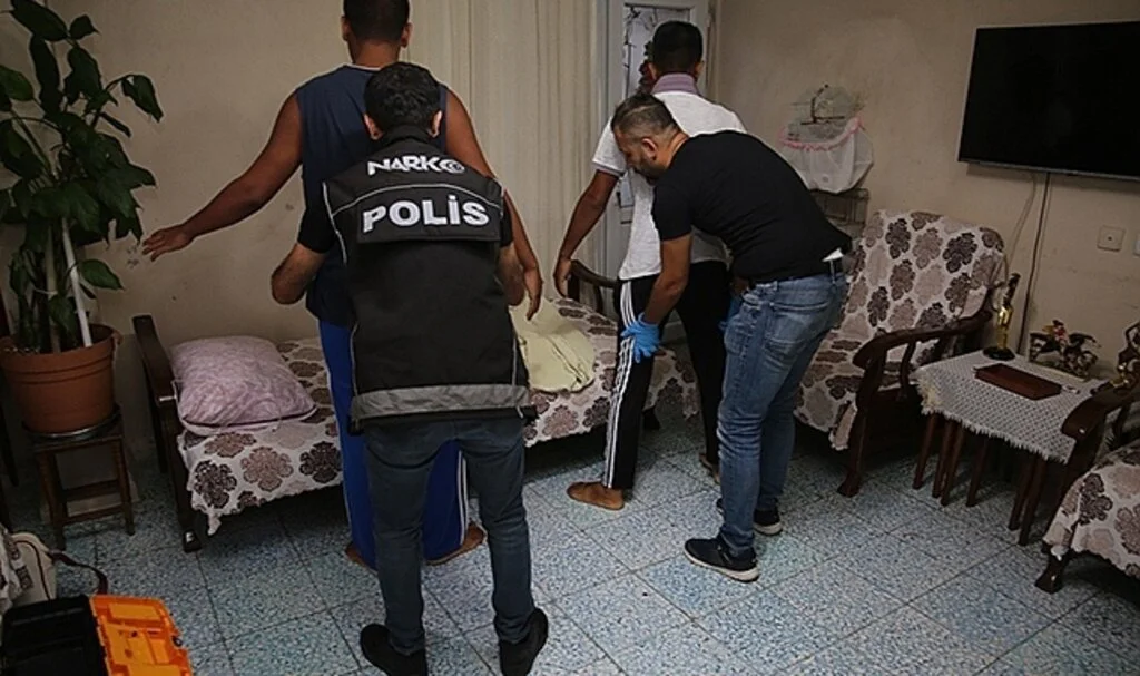 Hatay’da 14 ilçede eş zamanlı uyuşturucu operasyonu