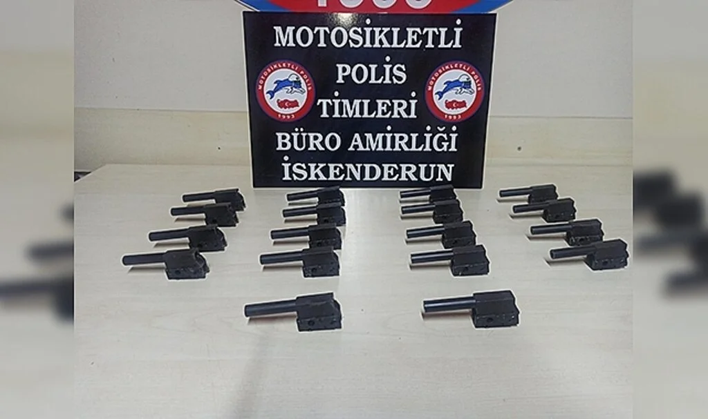 Hatay’da 18 adet kurusıkı tabanca namlusu ele geçirildi