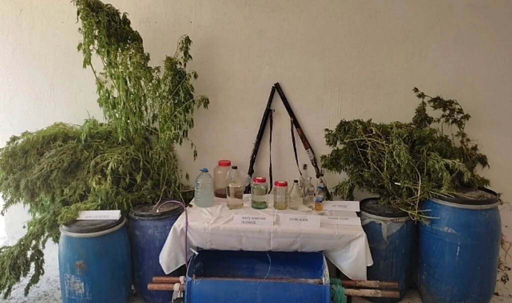 Hatay’da 880 litre sahte içki ele geçirildi