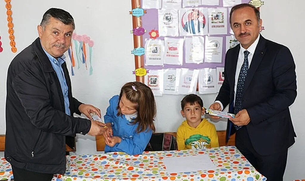 Havza Milli Eğitim Müdürü Sağlam'dan kırsal mahalle okullarına ziyaret