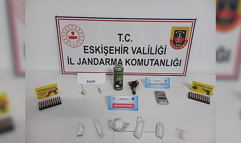 Hırsızlık ve uyuşturucu madde ticareti yapan şahıs yakalandı