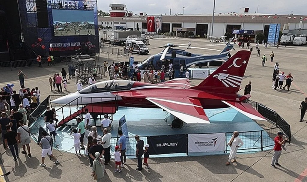 Hürjet ilk uçuş için yere basmaya hazırlanıyor