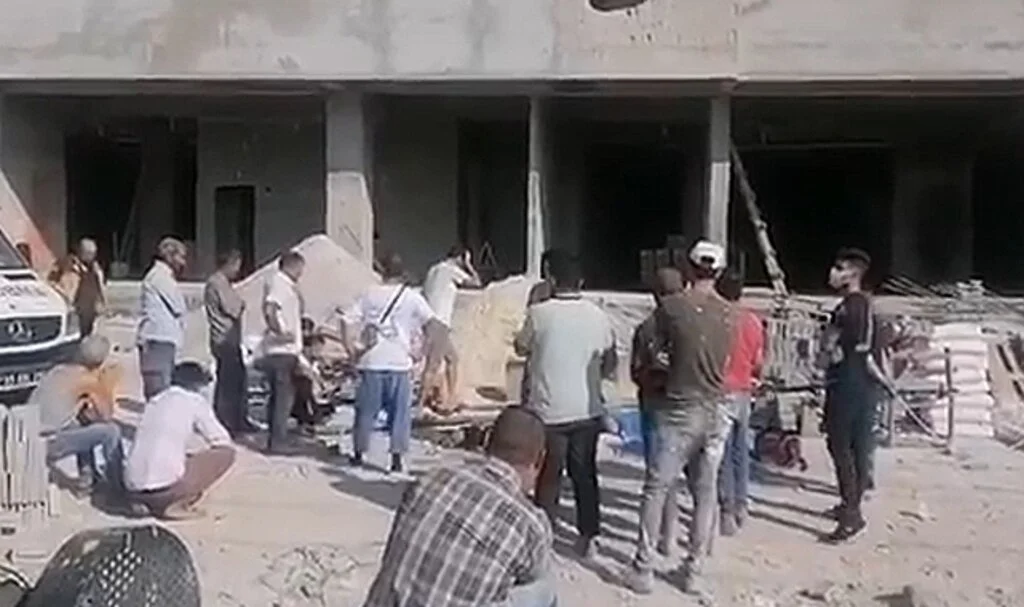 İnşaatta kafasına kalas düşen işçi öldü