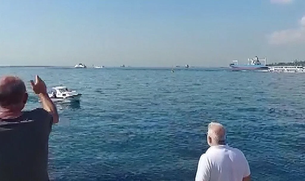 İstanbul Boğazı'nda can pazarı