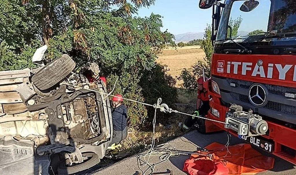 İtfaiyenin ipiyle hayatta tutundu