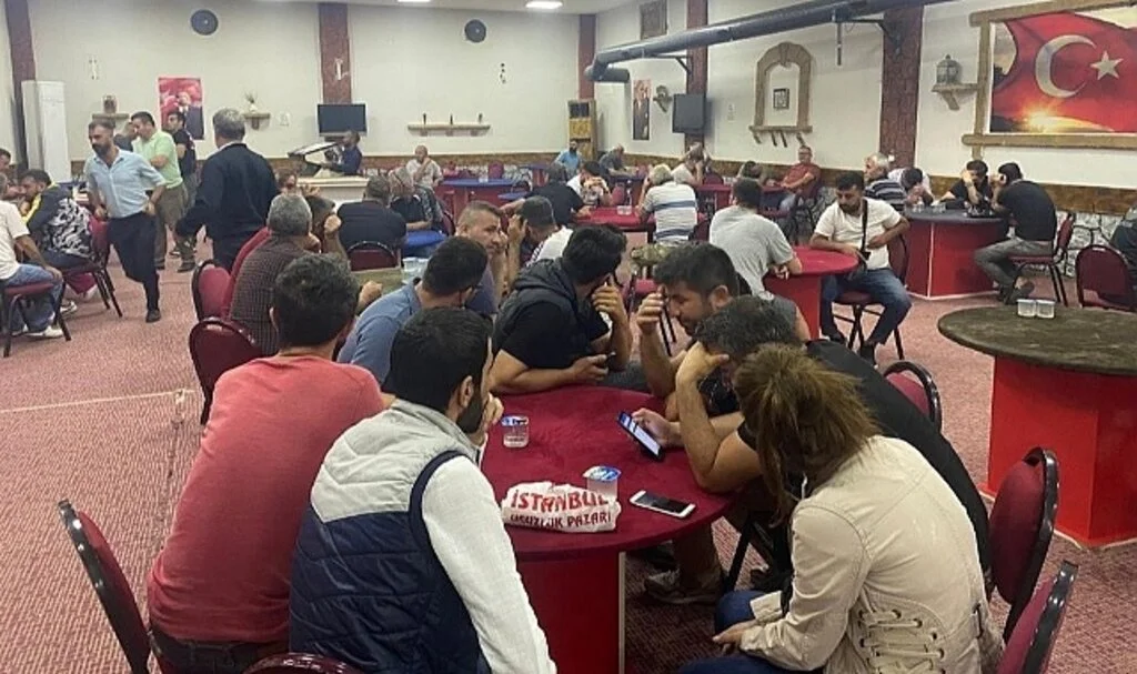 İzmir'de 123 tombalacı kıskıvrak yakalandı