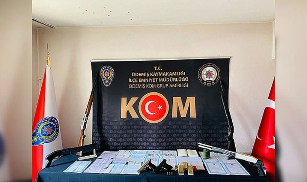 İzmir polisinden tefecilere darbe