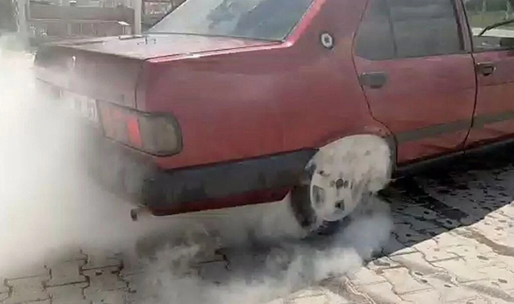 Jandarma drift atan sürücüyü suçüstü yaptı