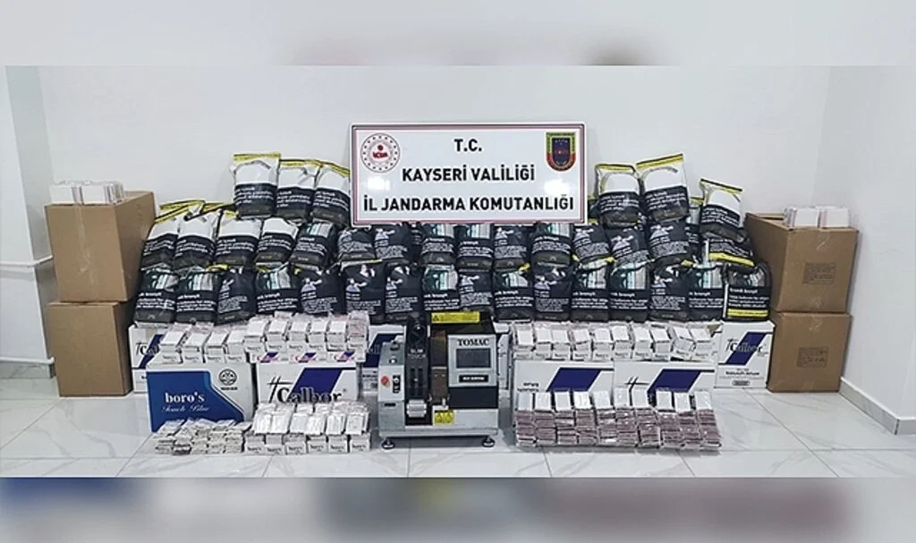 Jandarmadan kaçak tütün operasyonu: 2 gözaltı