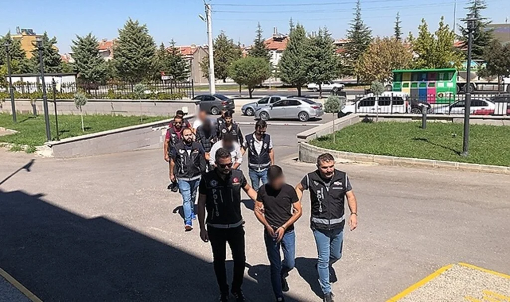 Karaman'da uyuşturucudan gözaltına alınan 4 şüpheliden 3’ü tutuklandı