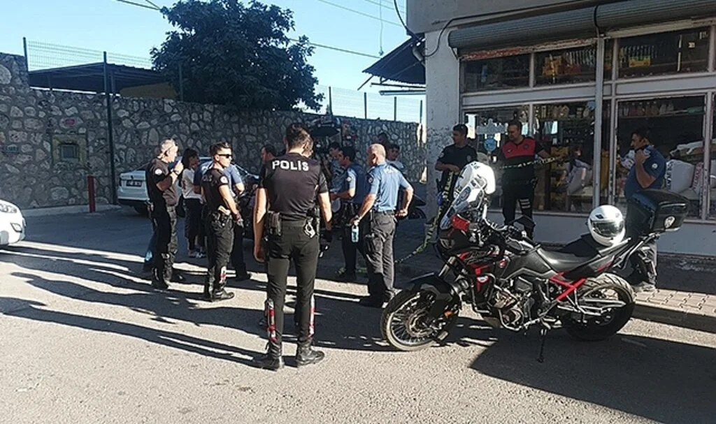Kardeşlerini rehin aldı