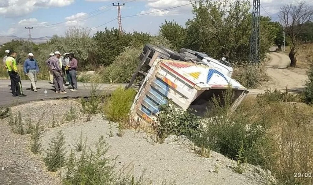 Kayseri’de 2 ayrı trafik kazası: 1 yaralı
