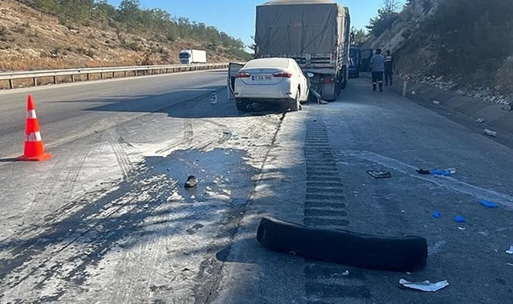 Kazada karı koca hayatını kaybetti