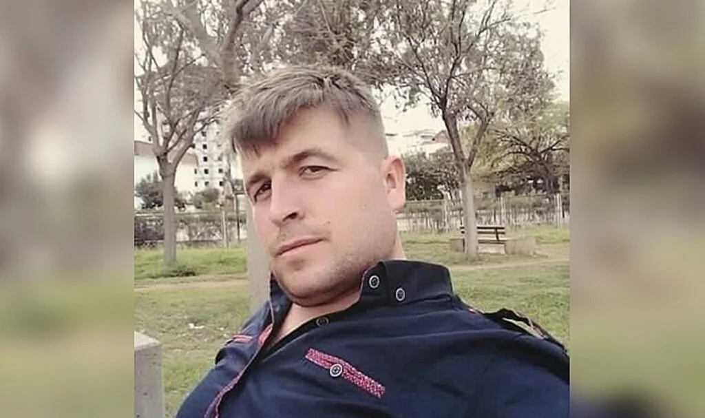 Kestiği ağacın altında kalan işçi hayatını kaybetti