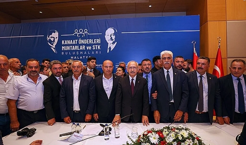 Kılıçdaroğlu Malatya'da Kanaat Önderleri Toplantısına Katıldı