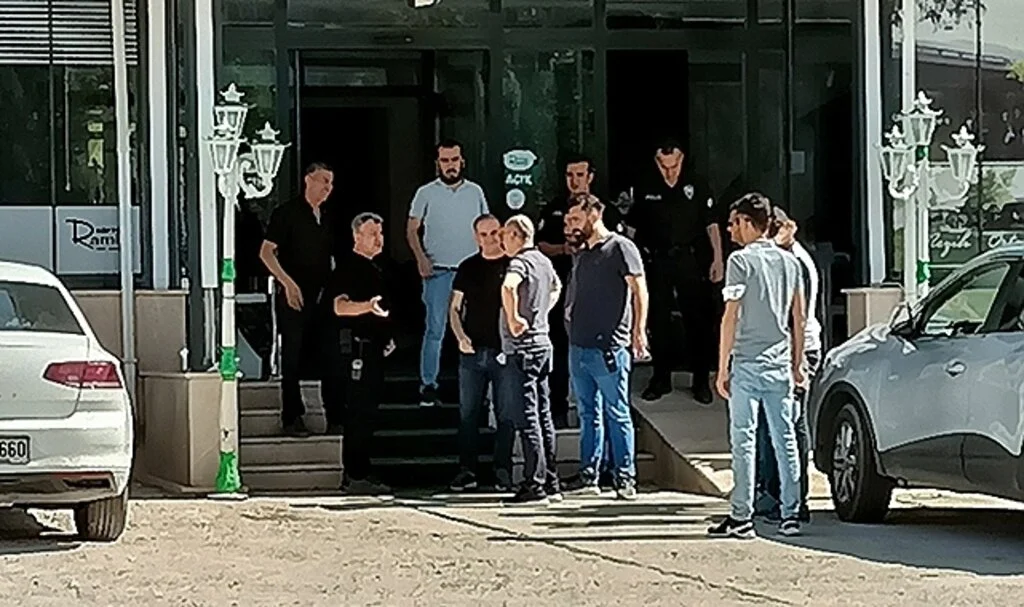 Kırşehir'de boşanmak üzere olduğu eşini öldüren şahıs hastanede öldü