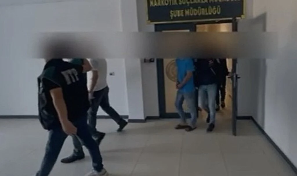 Kocaeli'de 32 kilo uyuşturucu ele geçirildi: 4 kişi tutuklandı