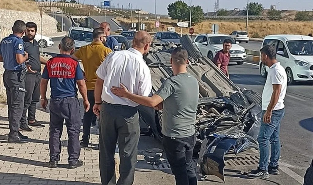 Kontrolden çıkan otomobil takla attı: 2 yaralı