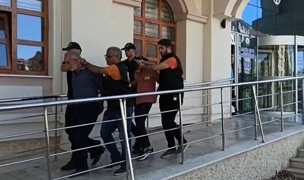 Konya'da 2 kişinin öldüğü kavgaya karışan 4 şüpheli adliyeye sevk edildi