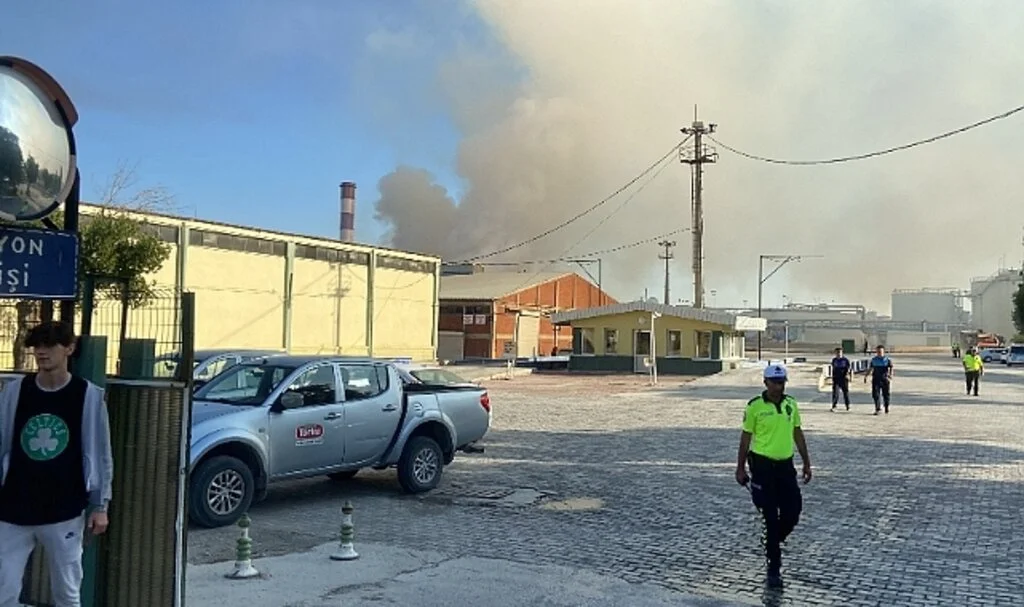 Konya’da şeker fabrikasındaki yangın söndürüldü