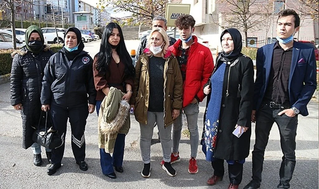 Köpek besleme kavgasında annesini koruyan çocuğa bin 960 lira para cezası