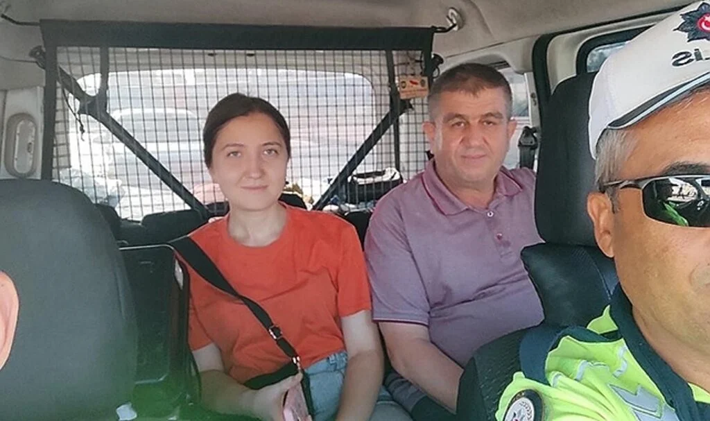 KPSS'ye geç kalan öğrencilerin imdadına polis yetişti