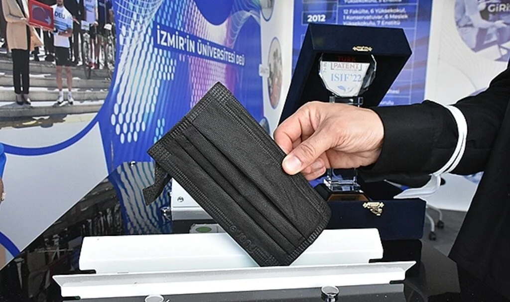 Kullanılmış maskeleri evsel atığa dönüştüren cihaza "en iyi akademik buluş" ödülü