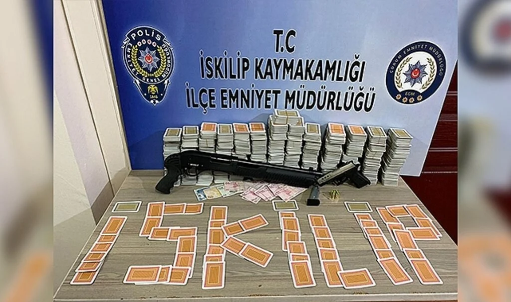 Kumar oynanan derneğe polis baskını