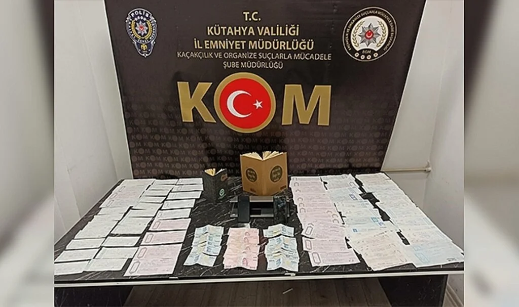 Kütahya’daki tefeci operasyonunda, 5 milyon 397 bin 575 TL tutarında senet ele geçirildi