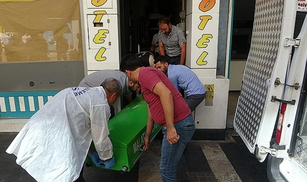 Malatya'da 54 yaşındaki Azerbaycanlı kadın otel odasında ölü bulundu