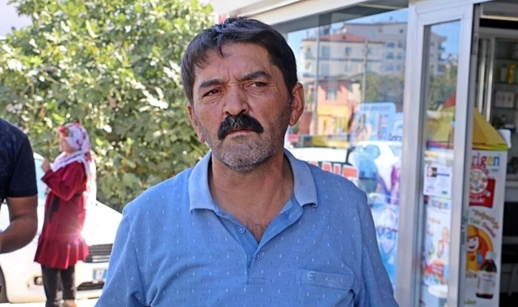 Market sahibini sakız ve meşrubat için dövdüler
