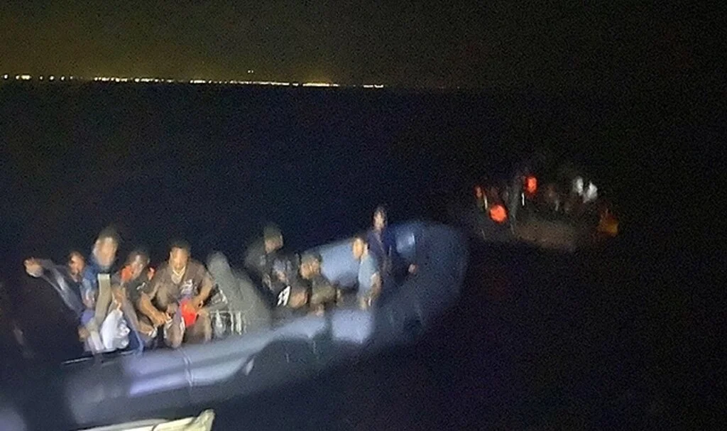 Marmaris’te 32 düzensiz göçmen kurtarıldı