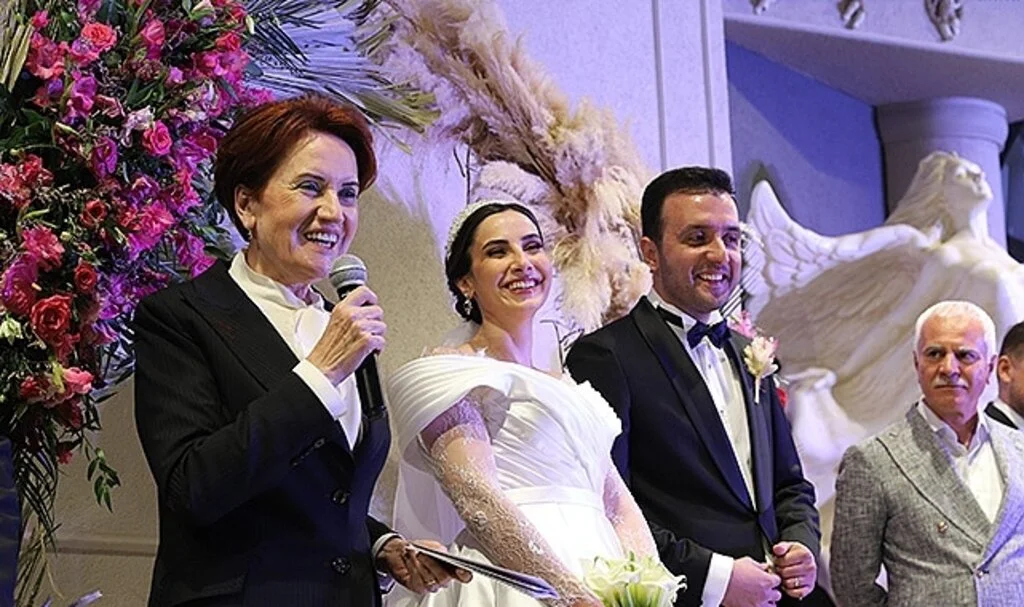 Meral  Akşener, İYİ Parti Samsun Milletvekili Bedri Yaşar’ın Kızı Esra Yaşar ve Fuat Özdil’in Düğüne Katıldı