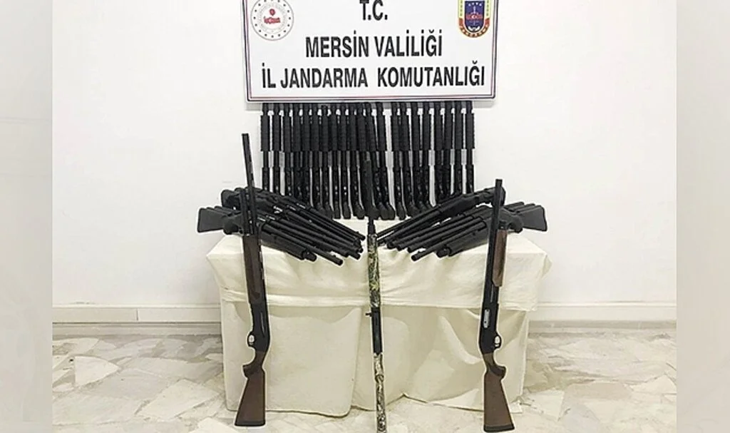 Mersin'de 36 adet kaçak av tüfeği ele geçirildi