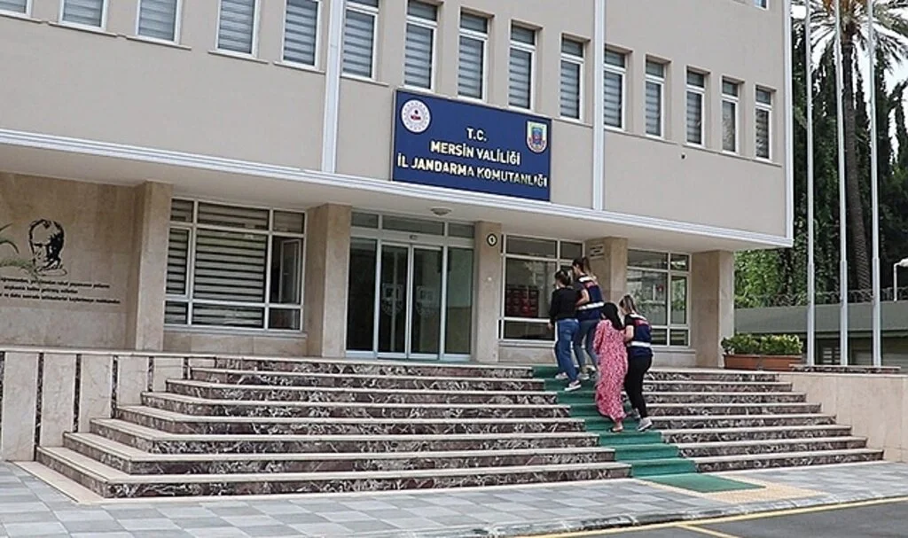 Mersin'de PKK şüphelisi 2 kadın gözaltına alındı