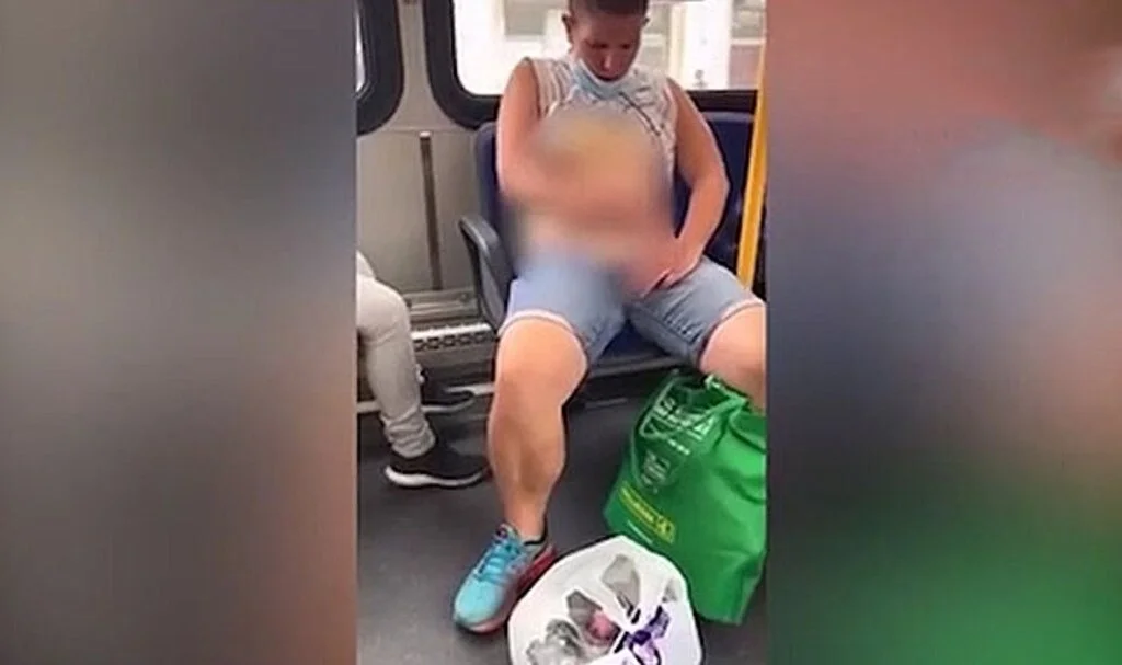 Metroda şortunu indiren kadın özel bölgesini tıraşladı